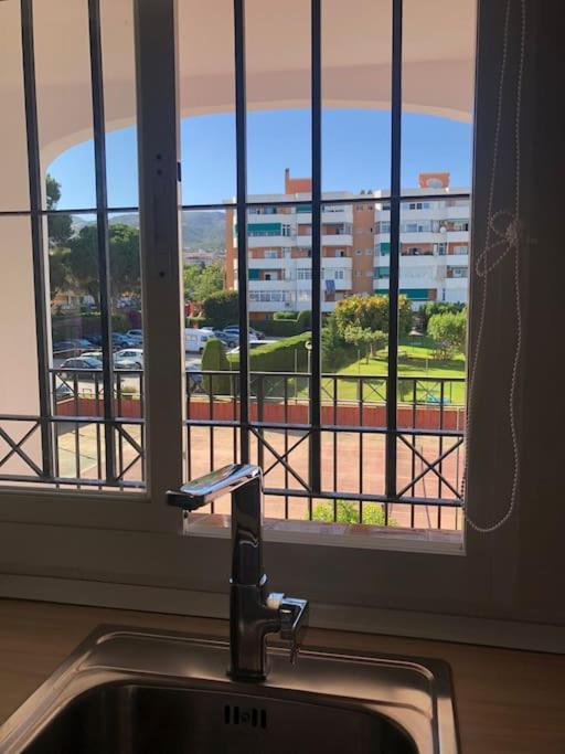 Encantador Apartamento Residencial Con Piscina Торемолинос Екстериор снимка