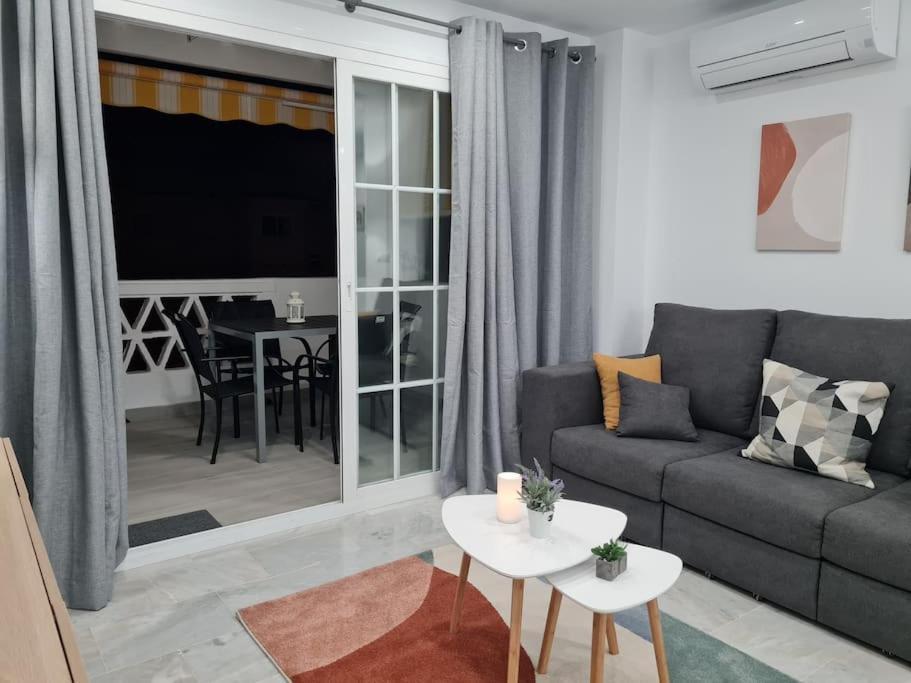 Encantador Apartamento Residencial Con Piscina Торемолинос Екстериор снимка